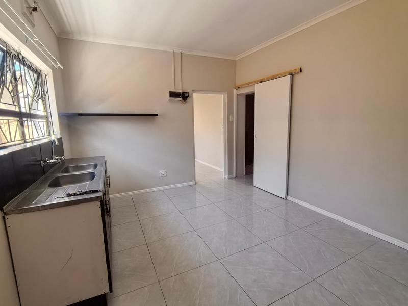 To Let 1 Bedroom Property for Rent in Gleemoor Western Cape